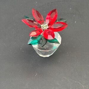 Christmas Poinsettia Figurine Crystal World Red Holiday 1102 Vintage 2003 USA